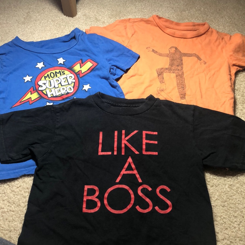 Bundle of graphic tees.